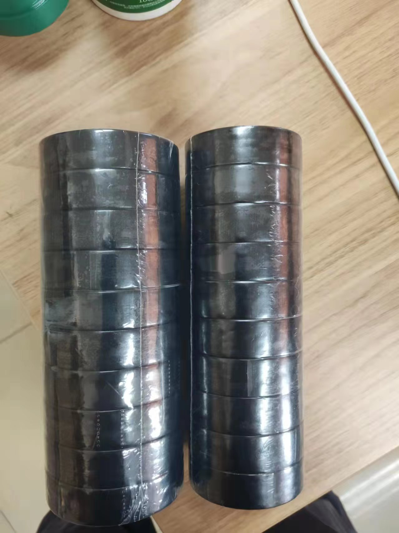 انواع و کاربردهای نوار عایق برق