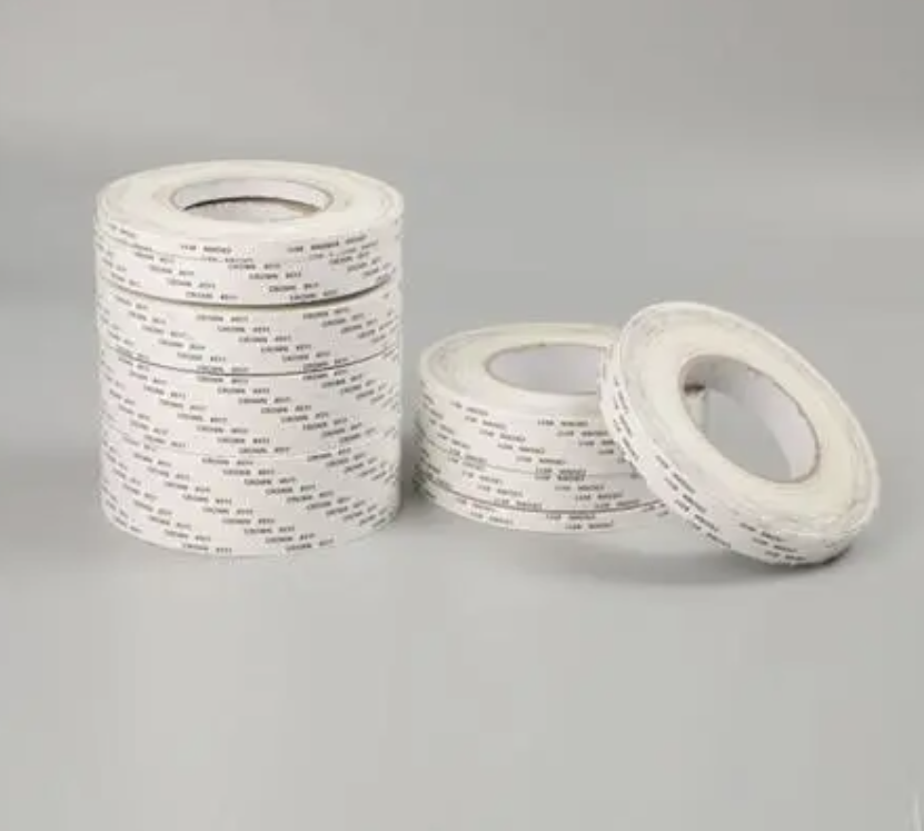 نحوه برداشتن نوار دو طرفه روی دیوار